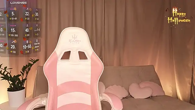 AlexsisFaee online show from 10/17/25, 08:33