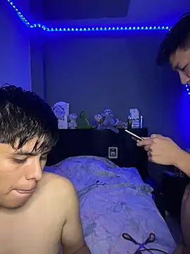 Kailertwink online show from 03/22/26, 03:54