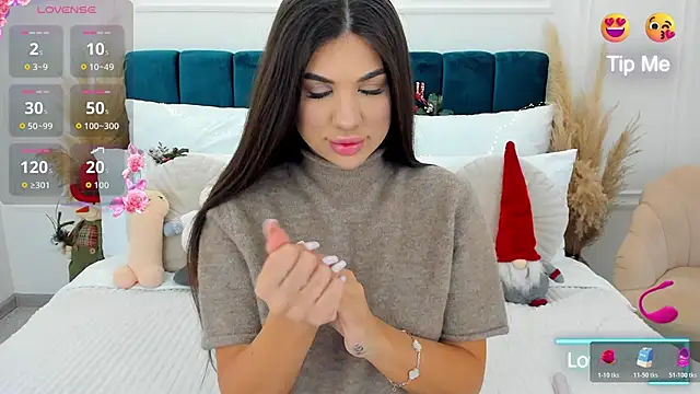 MonCarla online show from 12/15/25, 06:28