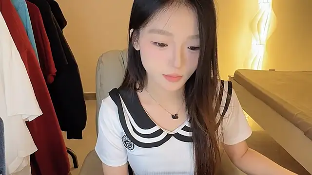 Robin-o3 online show from 10/08/25, 09:18