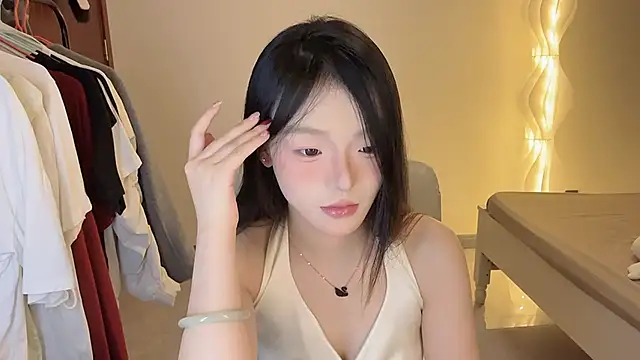 Robin-o3 online show from 10/31/25, 03:46