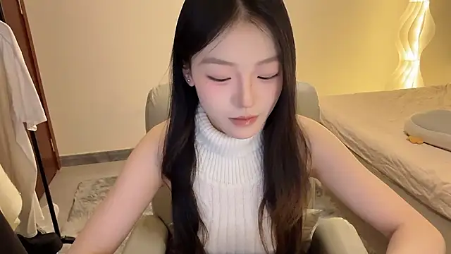 Robin-o3 online show from 04/12/26, 06:13