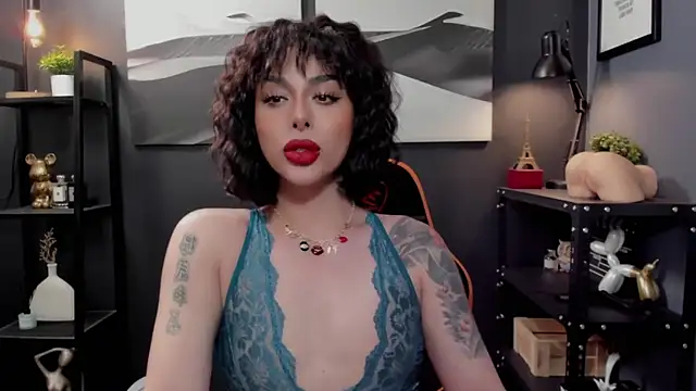 Snapshot of LUNACOCKSLAYER chatting on 09/21/25, 01:24 LUNACOCKSLAYER online show from 09/21/25, 01:24