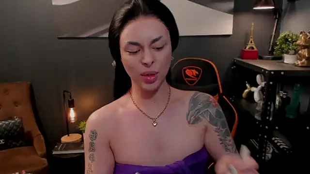 Snapshot of LUNACOCKSLAYER chatting on 09/27/25, 10:26 LUNACOCKSLAYER online show from 09/27/25, 10:26