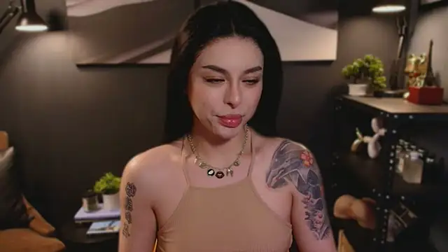 Snapshot of LUNACOCKSLAYER chatting on 10/12/25, 07:57 LUNACOCKSLAYER online show from 10/12/25, 07:57