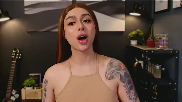 Snapshot of LUNACOCKSLAYER chatting on 11/16/25, 05:46 LUNACOCKSLAYER online show from 11/16/25, 05:46