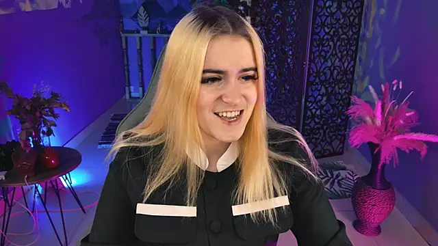 Stef Nicks online show from 10/03/25, 09:06