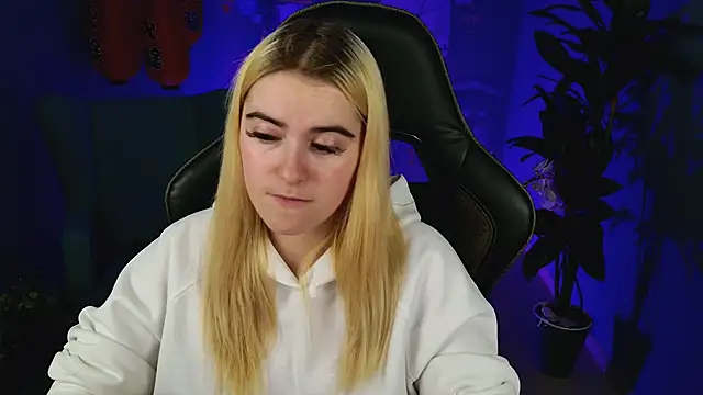 Stef Nicks online show from 10/10/25, 09:19