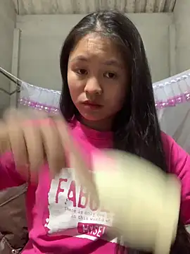 NhuFox online show from 12/17/25, 01:06