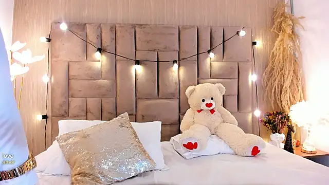 ClaradelMar online show from 04/14/26, 10:21