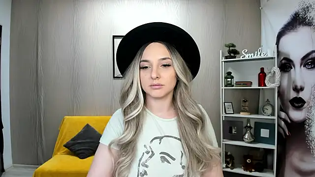 JaquelinLaurent online show from 09/30/25, 06:46