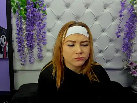 Snapshot of JuliettaRousse69 chatting on 09/11/25, 12:27 JuliettaRousse69 online show from 09/11/25, 12:27