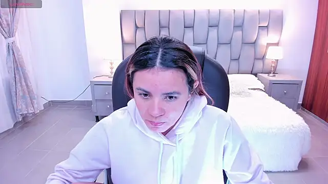 Celestee rain online show from 12/02/25, 12:32