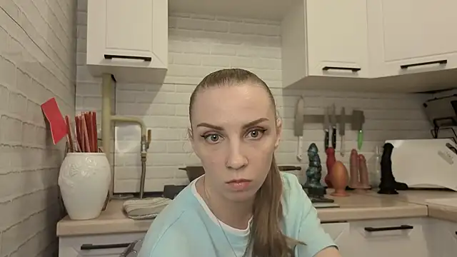 Snapshot of Edena_ chatting on 06/09/26, 03:12 Edena online show from 06/09/26, 03:12