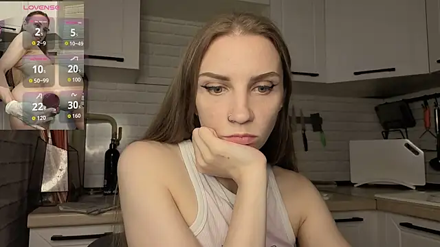 Snapshot of Edena_ chatting on 06/13/26, 02:26 Edena online show from 06/13/26, 02:26