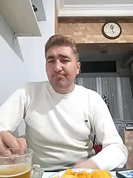 Snapshot of mert0359 chatting on 10/14/25, 09:26 mert0359 online show from 10/14/25, 09:26