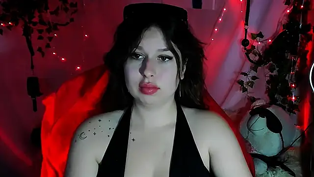 ChloeRicc online show from 05/27/26, 08:39