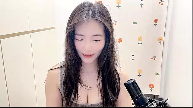 Rosalind xixi online show from 09/25/25, 01:26