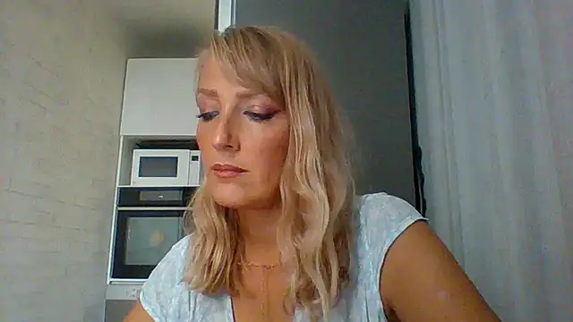 Vexxaa online show from 09/10/25, 01:55