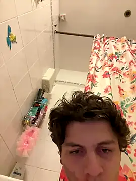 Snapshot of AmMadness chatting on 11/23/25, 07:13 AmMadness online show from 11/23/25, 07:13