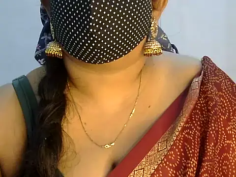 Siya Akhor online show from 10/14/25, 07:03