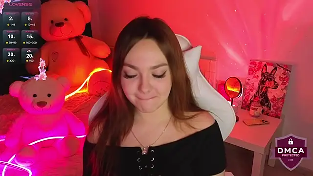 ApheliaDream  online show from 10/18/25, 03:13