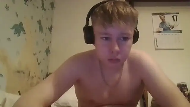 TomasCramp online show from 10/02/25, 03:52