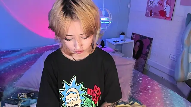 Hannahpage online show from 10/04/25, 03:10