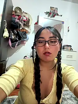 Snapshot of saranghae_ chatting on 10/08/25, 03:26 saranghae online show from 10/08/25, 03:26