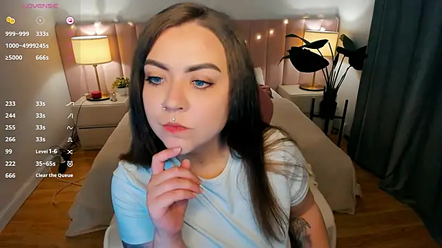 ashton heidii online show from 10/07/25, 10:51