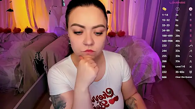 ashton heidii online show from 10/28/25, 10:56