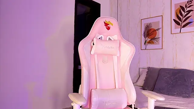 Ayleen Dunkan online show from 09/17/25, 12:07