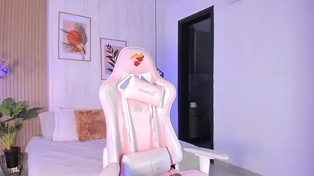 Ayleen Dunkan online show from 01/16/26, 12:53