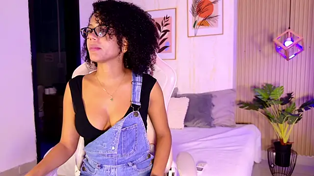 Ayleen Dunkan online show from 02/26/26, 01:21