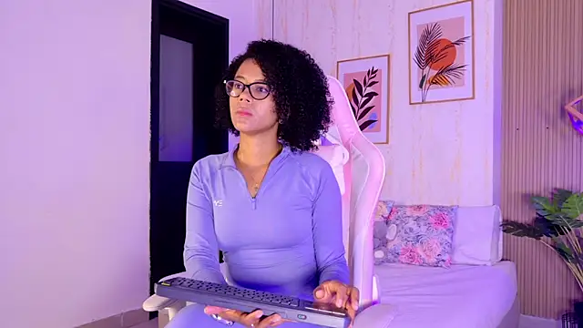 Ayleen Dunkan online show from 03/03/26, 01:06