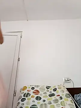 Vera Elle online show from 09/28/25, 02:22