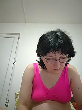 Vera Elle online show from 03/28/26, 06:29