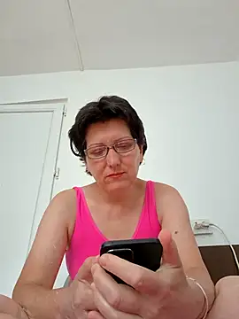 Snapshot of Vera_Elle chatting on 06/24/26, 06:12 Vera Elle online show from 06/24/26, 06:12