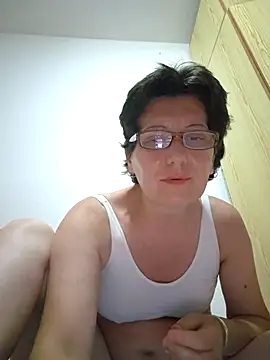Snapshot of Vera_Elle chatting on 07/03/26, 12:28 Vera Elle online show from 07/03/26, 12:28