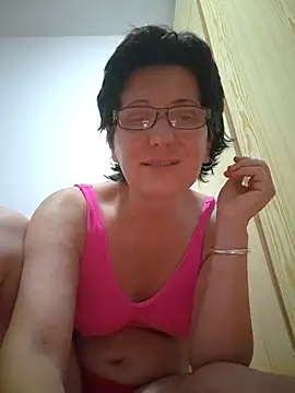 Snapshot of Vera_Elle chatting on 07/14/26, 02:05 Vera Elle online show from 07/14/26, 02:05