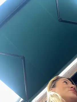 CamyBlossom online show from 10/11/25, 04:27