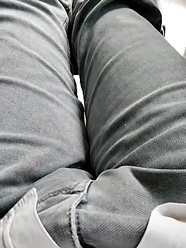 Snapshot of hunk28_6 chatting on 10/10/25, 06:45 hunk28 6 online show from 10/10/25, 06:45