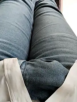 Snapshot of hunk28_6 chatting on 10/21/25, 06:47 hunk28 6 online show from 10/21/25, 06:47