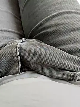 Snapshot of hunk28_6 chatting on 10/23/25, 06:34 hunk28 6 online show from 10/23/25, 06:34