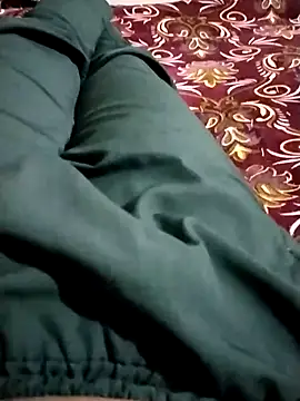 Snapshot of hunk28_6 chatting on 10/24/25, 06:37 hunk28 6 online show from 10/24/25, 06:37