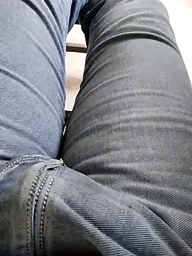 Snapshot of hunk28_6 chatting on 10/26/25, 07:03 hunk28 6 online show from 10/26/25, 07:03