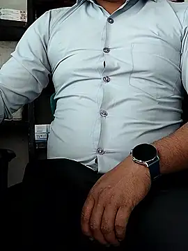 Snapshot of hunk28_6 chatting on 11/23/25, 06:46 hunk28 6 online show from 11/23/25, 06:46