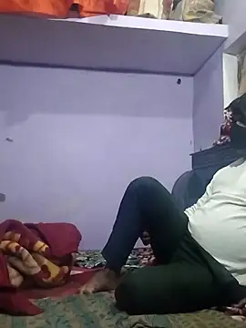 Snapshot of hunk28_6 chatting on 11/28/25, 05:04 hunk28 6 online show from 11/28/25, 05:04