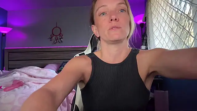 ajmiller25 online show from 03/04/26, 08:48