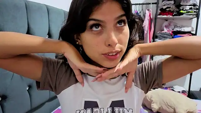 Snapshot of nina_sky chatting on 11/05/25, 01:38 nina sky online show from 11/05/25, 01:38